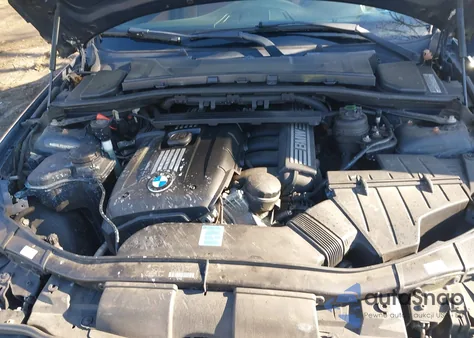 2010 BMW 328I из США, поврежденный, VIN WBAWL1C51AP492137